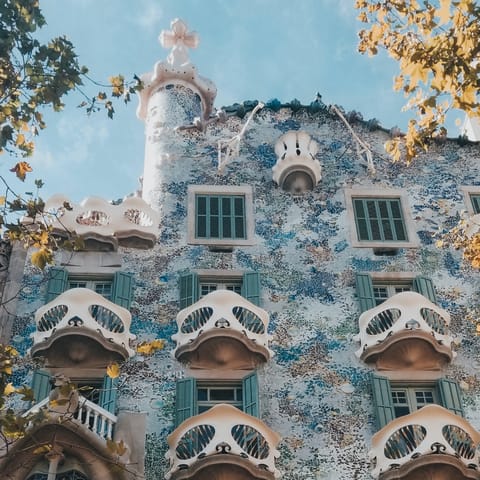 Stay on the iconic Passeig de Gràcia, just a few steps from Casa Batlló