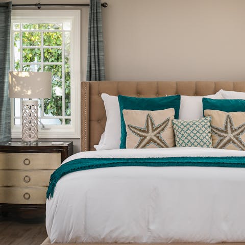 Drift off to sleep in luxury in the king-sized beds –⁠  expect 500 thread count, crisp white linens