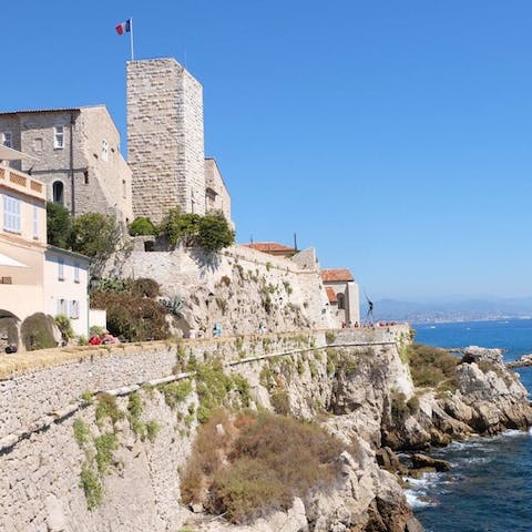 Coastal walks around the old town for scenic relaxation