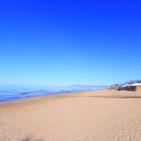 Pad down to the Costa del Sol's famous Golden Beach, just 80 metres away