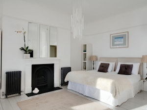 Beachfront Splendour image 9