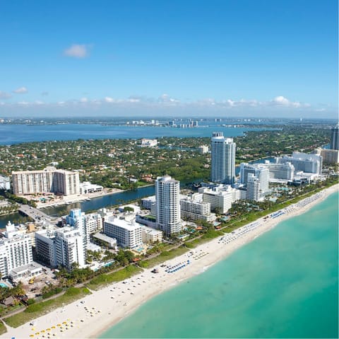 Explore glamorous Miami from your location in the Edgewater area