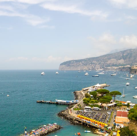 Explore the Sorrento Peninsula – the nearest beaches are a short drive away