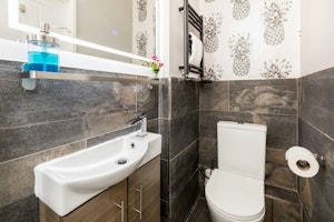 Luxe Sanctuary image 14