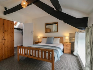 Hearthstone Manor image 15