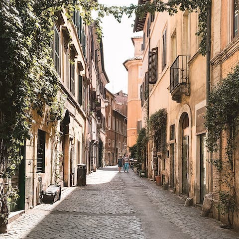 Stay in the heart of picturesque Rome 