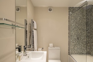 Fitzrovia Central image 3