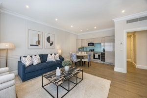 Knightsbridge Abode image 6