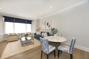 Knightsbridge Abode image 3