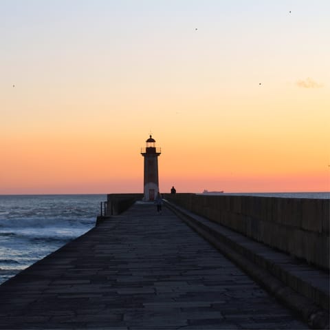 Make sunset strolls along Foz do Douro the new routine, it's moments away