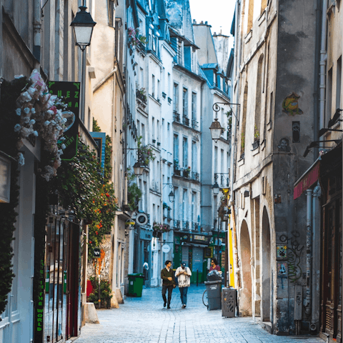 Wander through the characterful streets of Le Marais and discover your favourite local spot