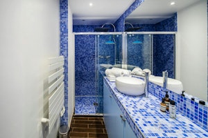 Charming Parkside Haven image 3