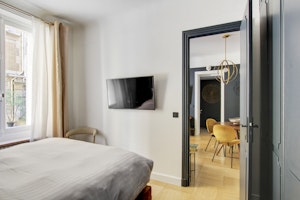 The Pearl of Courcelles image 14
