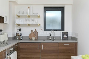 Sunday in Hackney image 3