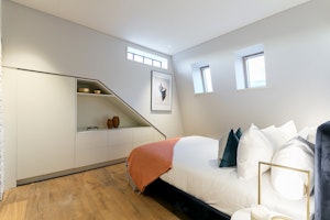 Borough Buzz image 12