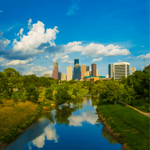Visit Houston for unforgettable foodie haunts and cultural hotspots – it's less than 40 miles away