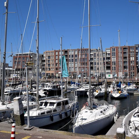 Enjoy the lovely views over the Scheveningen Marina just outside your window 