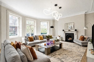 Cadogan Contemporary image 15