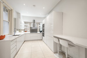 Cadogan Contemporary image 7
