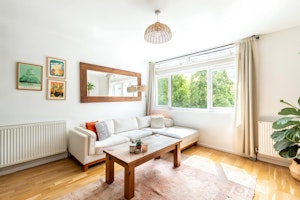 Clapham Rest image 14