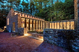 Posh Peaks image 11