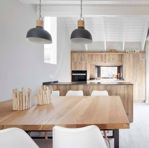 Dine together as a family