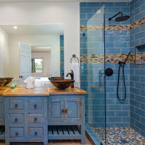 Moroccan-inspired bathroom tiling