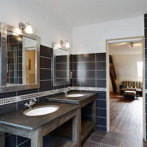 Get all the privacy you need with en-suite bathrooms