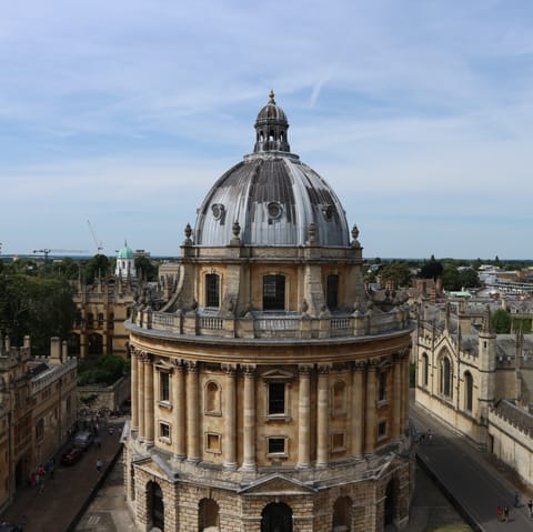 Stay in the heart of Oxford, with museums and more a short walk away