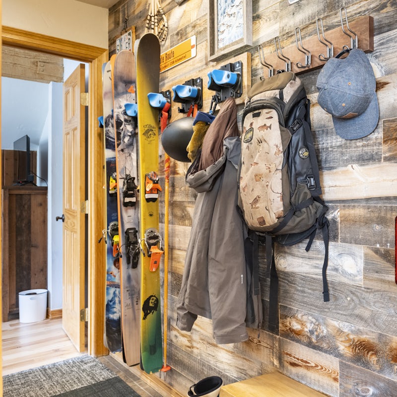 Hang up your skis and relax in the warmth of your chalet