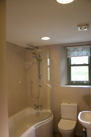 Woodland Hide Away image 4