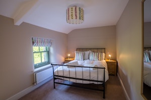 Woodland Hide Away image 3