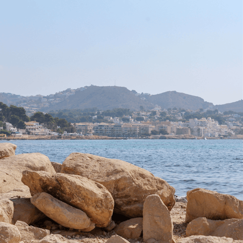 Stay just 800 metres away from the beach in Moraira 