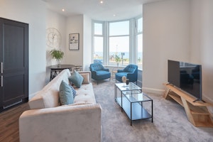 Seaview Sparkle image 1