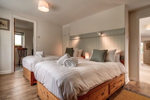Meadowland image 11