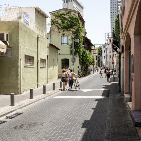 Discover art galleries and boutiques in Neve Tzedek, less than a ten minute walk away