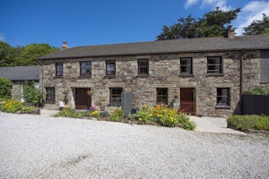 Maris Peer image 9