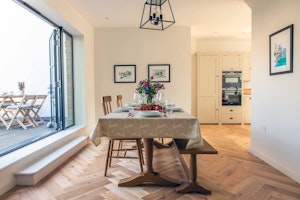 The Georgian Loft image 8