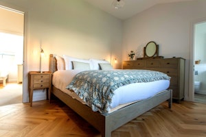 The Georgian Loft image 5