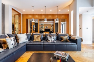 Classic Abode image 10