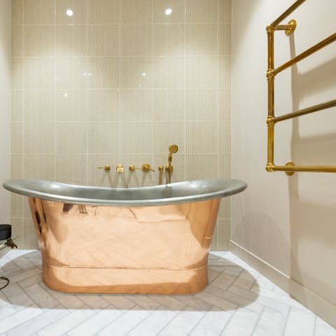 Soak all night in the copper roll-top tub with a glass of pinot noir