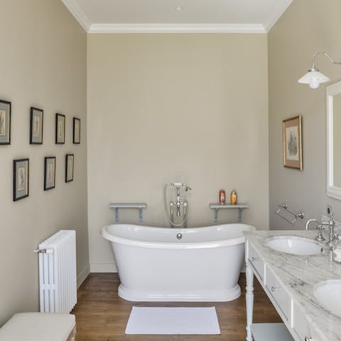 Draw yourself a hot bath to round off a busy day, and slip into the waters to unwind
