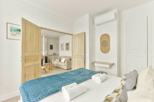 La Boutique image 9