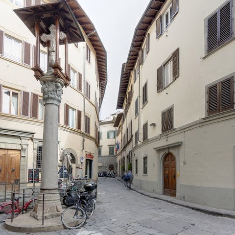 Stay on a typically quaint Florentine street surrounded by historic attractions