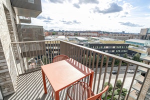 Colindale Chic image 6