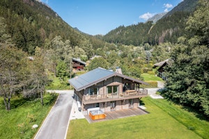 Chic Chalet image 15