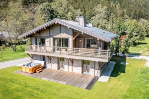 Chic Chalet image 7