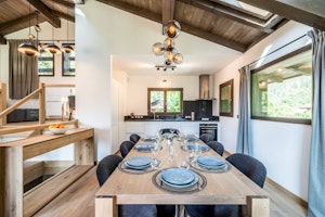 Chic Chalet image 4