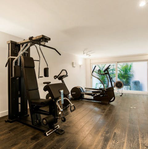 Keep on top of your workout regime in the home's gym