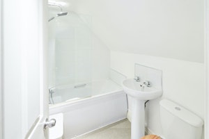 A Whitby Retreat image 5